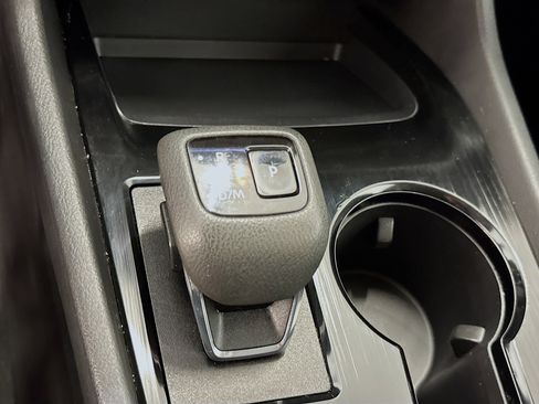 Used 2023 Nissan Rogue S AWD/4WD image 24
