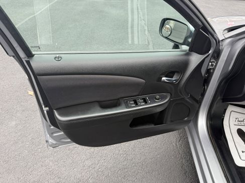 Used 2013 Chrysler 200 Touring w/ Cold Weather Group image 13