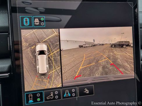 New 2026 GMC Yukon Denali w/ Sun & Power Step Package image 16