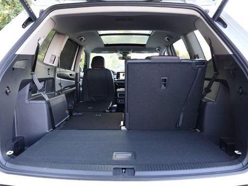 New 2026 Volkswagen Atlas Peak Edition image 8