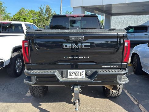 Used 2024 GMC Sierra 2500 Denali Ultimate image 5