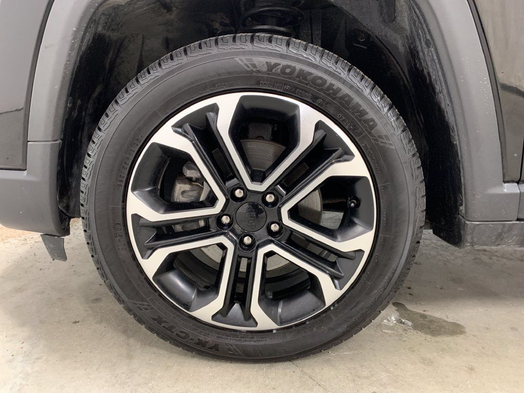 Used 2022 Jeep Compass Limited AWD/4WD image 2