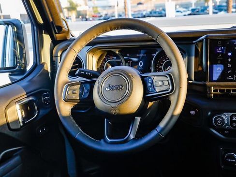 New 2025 Jeep Gladiator Sport image 16