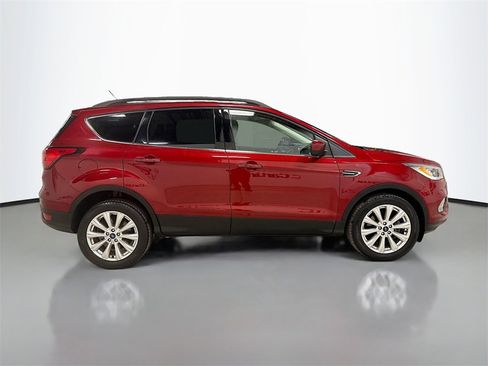 Used 2019 Ford Escape SEL image 8