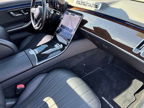 Used 2023 Mercedes-Benz S 500 4MATIC image 24