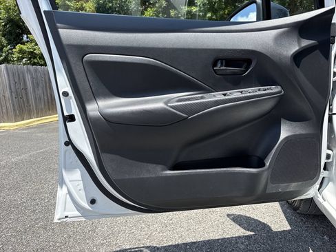 Used 2025 Nissan Versa S w/ Trunk Package FWD image 12