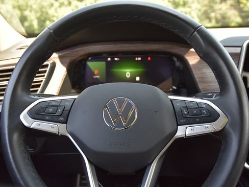 Used 2025 Volkswagen Atlas SEL Premium R-Line AWD/4WD image 18