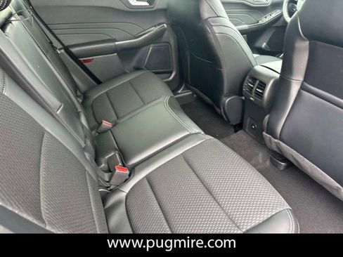 New 2025 Ford Escape SE image 15