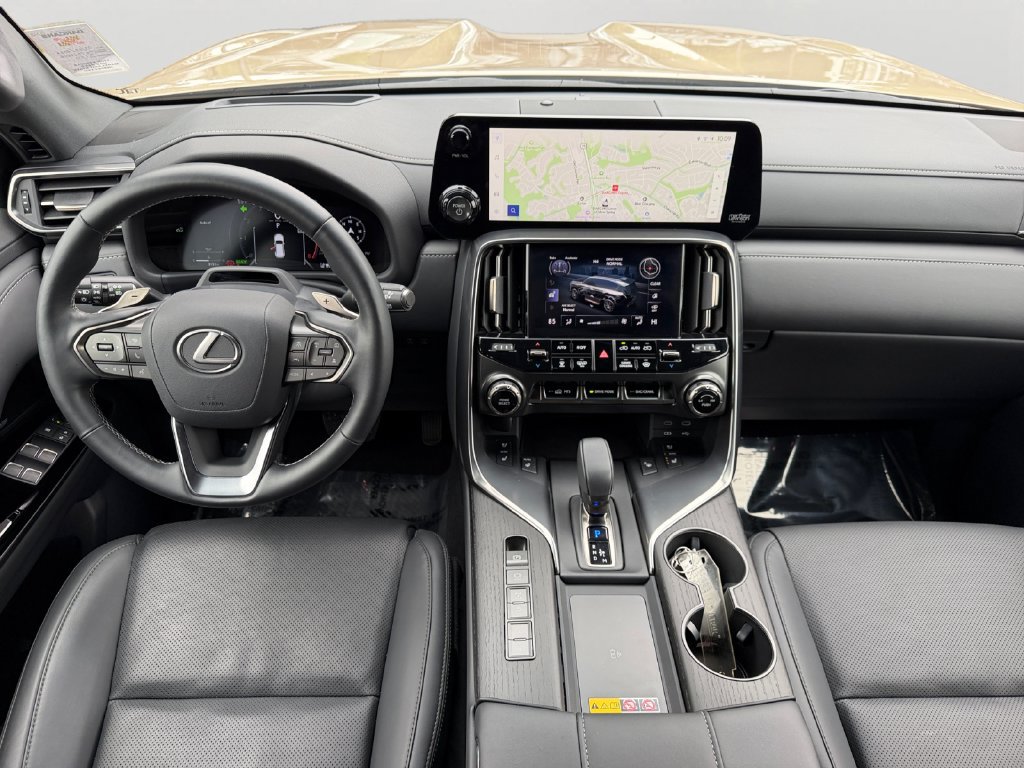 Certified 2025 Lexus LX 700h Overtrail AWD/4WD image 15
