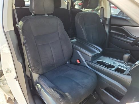 Used 2019 Nissan Murano S image 13