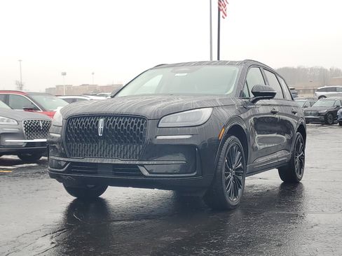 New 2026 Lincoln Corsair Premiere image 2