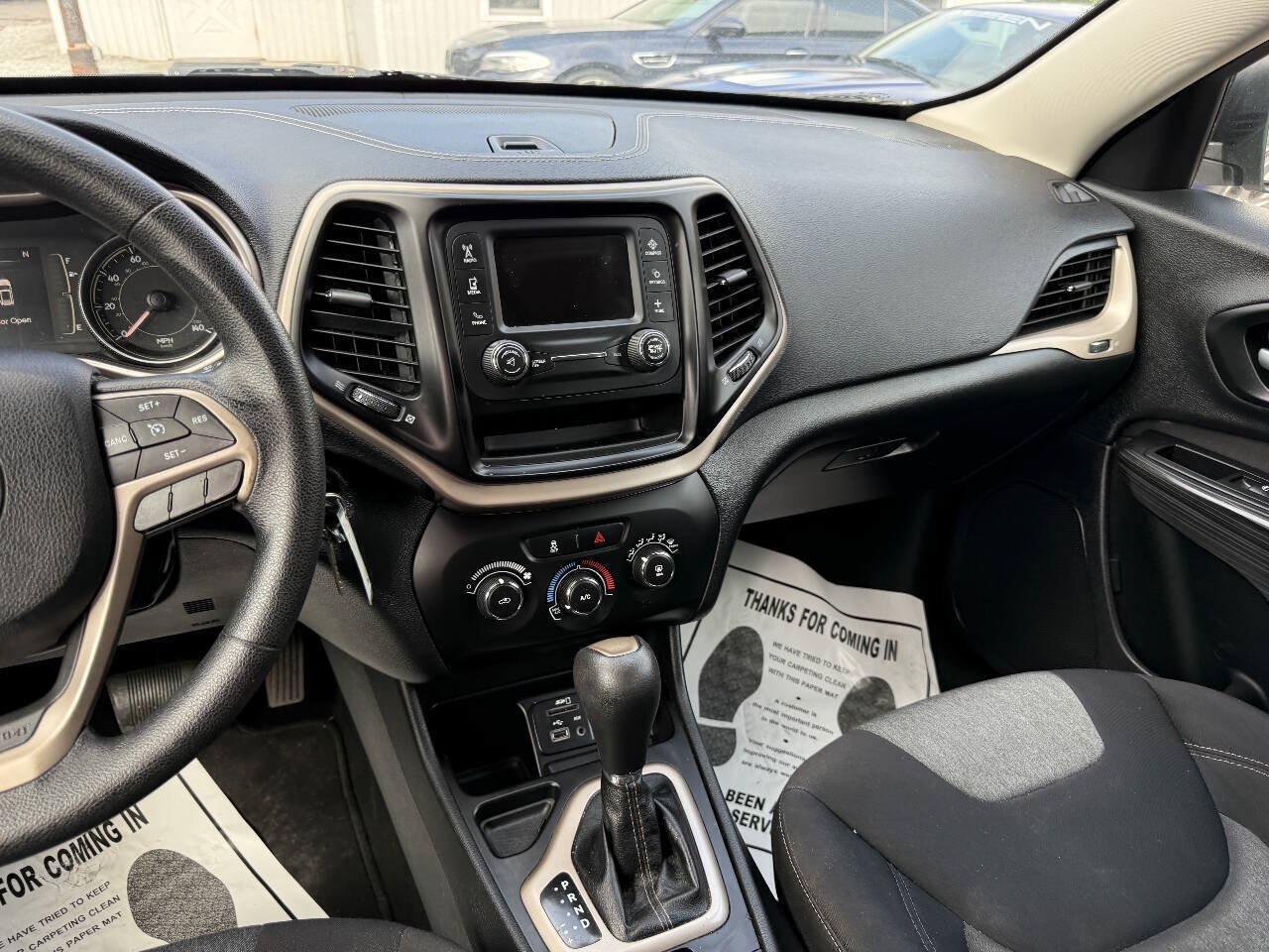 Used 2014 Jeep Cherokee Sport FWD image 11