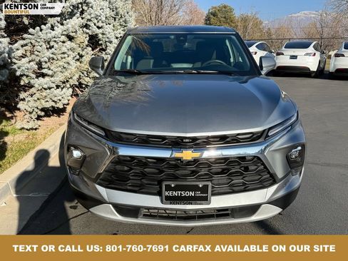 Used 2025 Chevrolet Blazer LT image 2