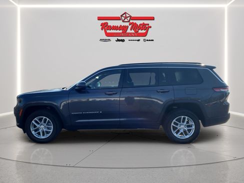 Used 2025 Jeep Grand Cherokee L Laredo AWD/4WD image 2