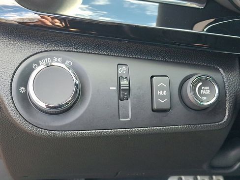 Used 2017 Chevrolet SS image 26