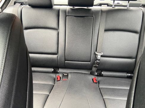 Used 2016 BMW 528i Sedan image 18