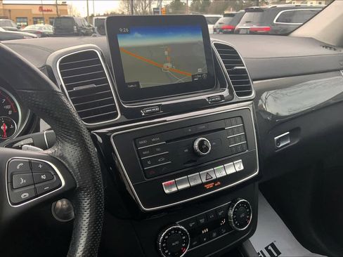 Used 2019 Mercedes-Benz GLS 450 4MATIC image 6