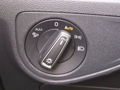 Used 2022 Volkswagen Atlas SE w/ Panoramic Sunroof Package image 28