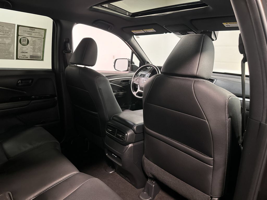 Used 2024 Honda Passport EX-L image 90