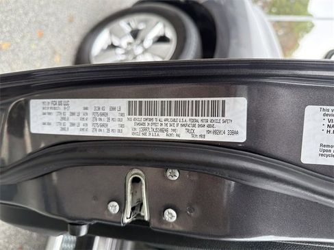 Used 2018 RAM 1500 Big Horn image 30