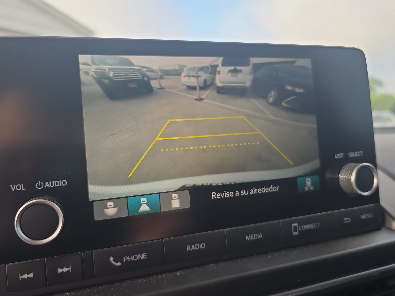 Used 2025 Honda Pilot Sport image 20