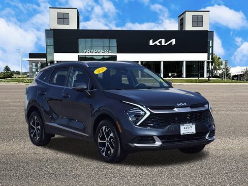 Used 2024 Kia Sportage EX AWD/4WD image 3