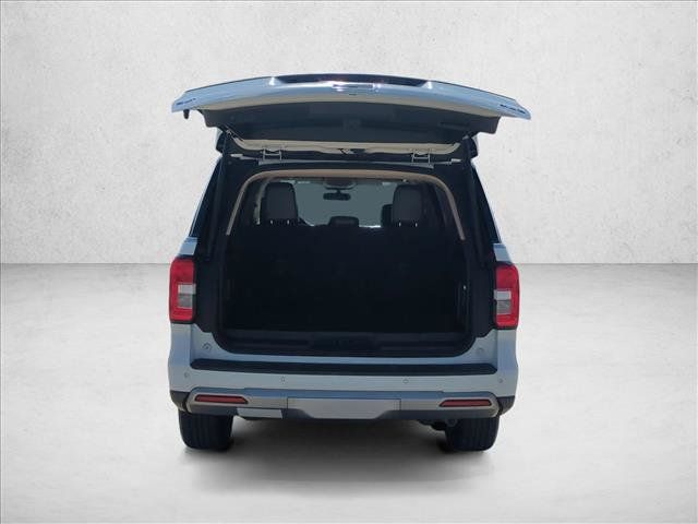Used 2024 Ford Expedition Max XLT RWD image 6