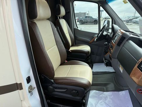 Used 2015 Mercedes-Benz Sprinter 3500 image 54