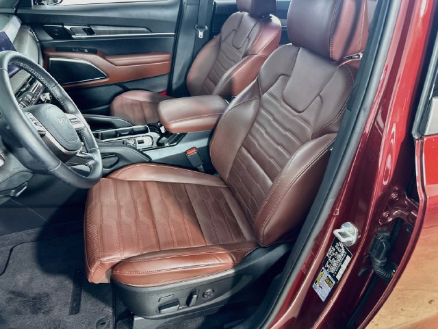 Used 2024 Kia Telluride SX Prestige AWD/4WD image 17