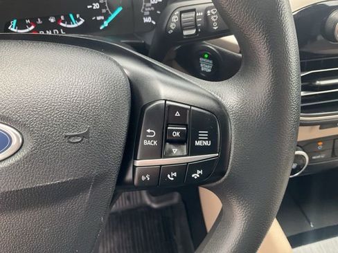 Used 2022 Ford Escape SE image 11