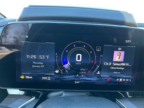 New 2026 Chevrolet Suburban Premier image 13