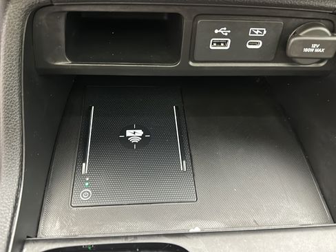 Used 2025 Honda Pilot Elite image 23
