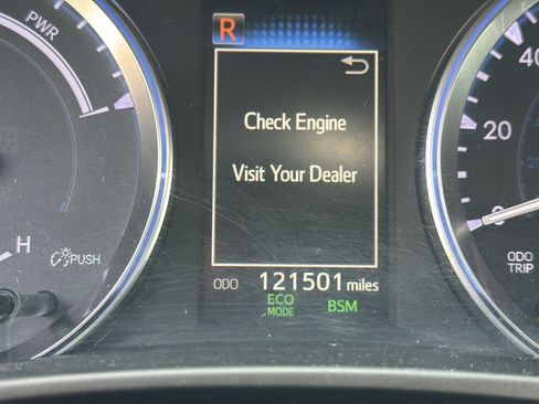 Used 2017 Toyota Highlander Limited Platinum w/ Carpet Mat Package AWD/4WD image 22