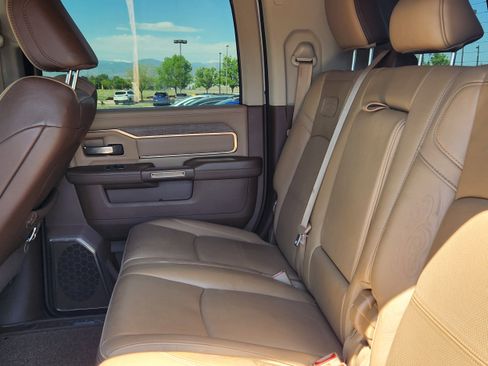 Used 2022 RAM 2500 Limited AWD/4WD image 18