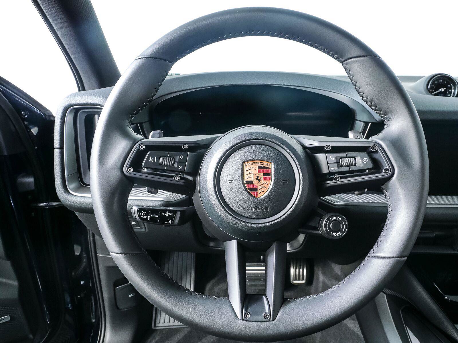 Certified 2026 Porsche Cayenne S AWD/4WD image 10
