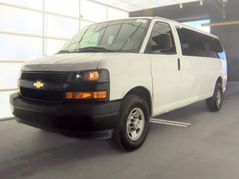 Used 2023 Chevrolet Express 3500 LS RWD image 1