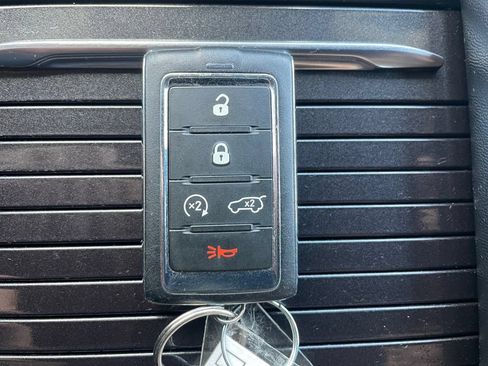 Used 2022 Jeep Wagoneer Series I w/ Convenience Group I AWD/4WD image 25