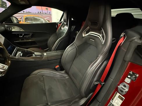 Used 2025 Mercedes-Benz SL 63 AMG 4MATIC w/ AMG Aerodynamics Package image 13