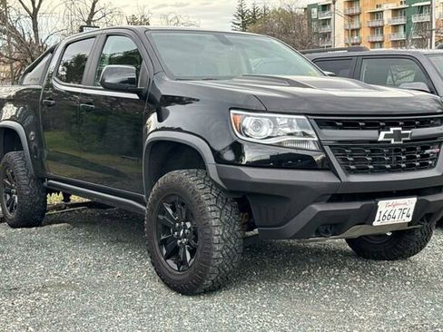 Used 2020 Chevrolet Colorado ZR2 w/ ZR2 Midnight Special Edition image 2