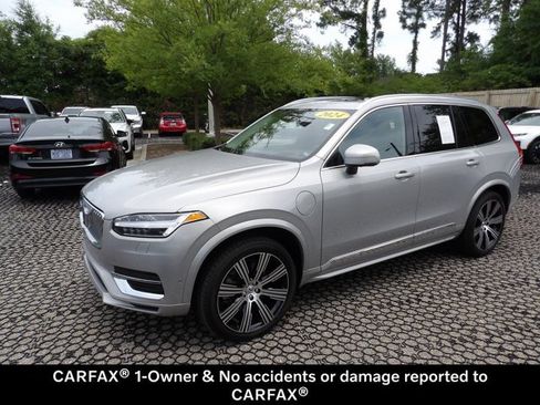 Certified 2024 Volvo XC90 T8 Ultimate AWD/4WD image 4