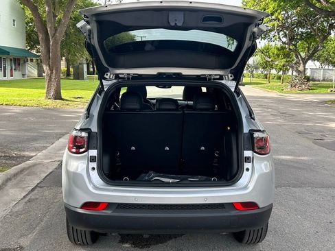 New 2025 Jeep Compass Limited w/ Sun & Sound Group image 27