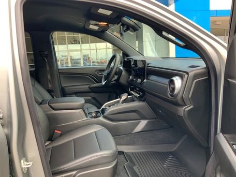 Used 2024 Chevrolet Colorado LT w/ LT Convenience Package III image 15