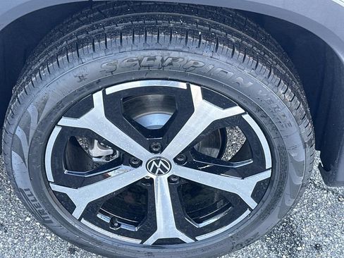 New 2026 Volkswagen Tiguan SE AWD/4WD image 23
