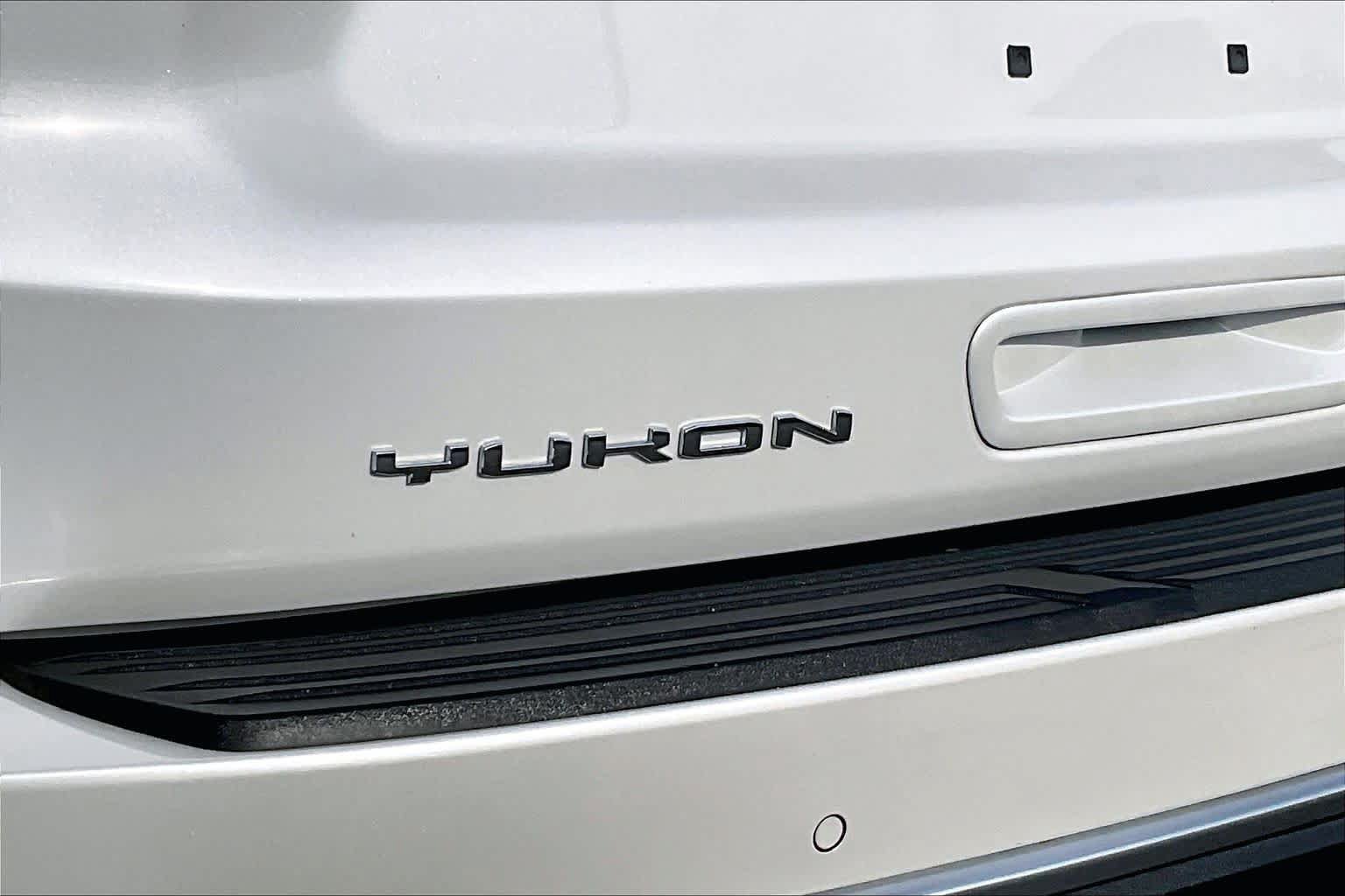 Used 2022 GMC Yukon XL Denali RWD image 10