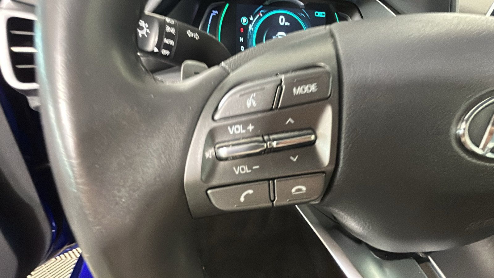 Used 2020 Hyundai Ioniq SE FWD image 18