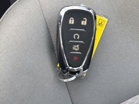 Used 2017 Chevrolet Malibu LT w/ Driver Confidence Package image 27