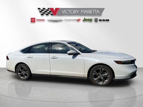 Used 2023 Honda Accord EX image 5