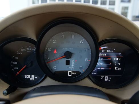 Used 2013 Porsche Boxster S image 15