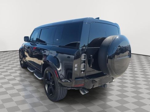 Used 2023 Land Rover Defender 110 V8 AWD/4WD image 17