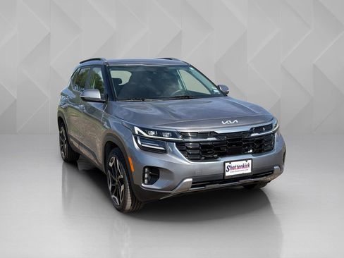 Certified 2024 Kia Seltos SX image 3